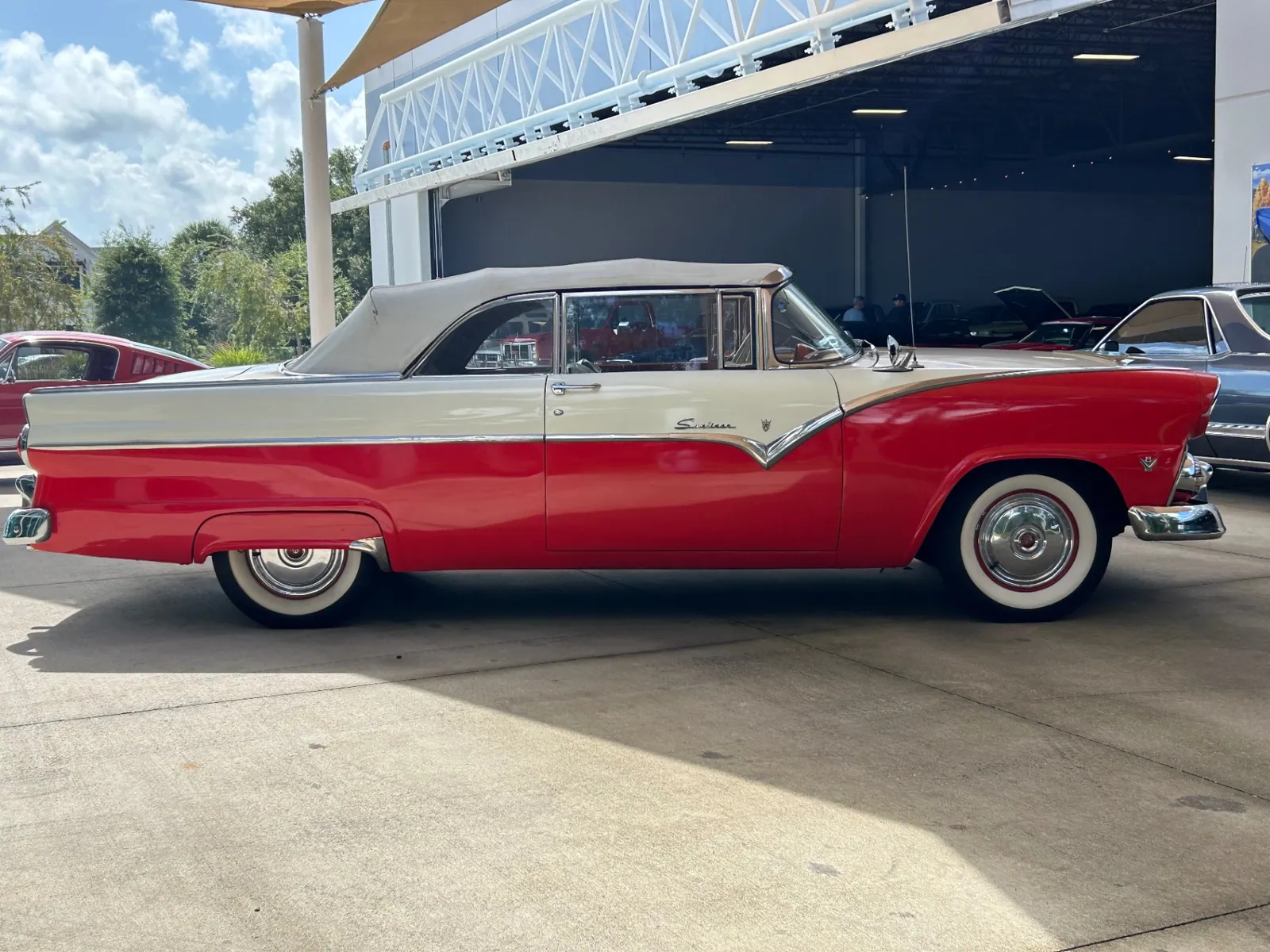 1955 Ford Fairlane photo 6