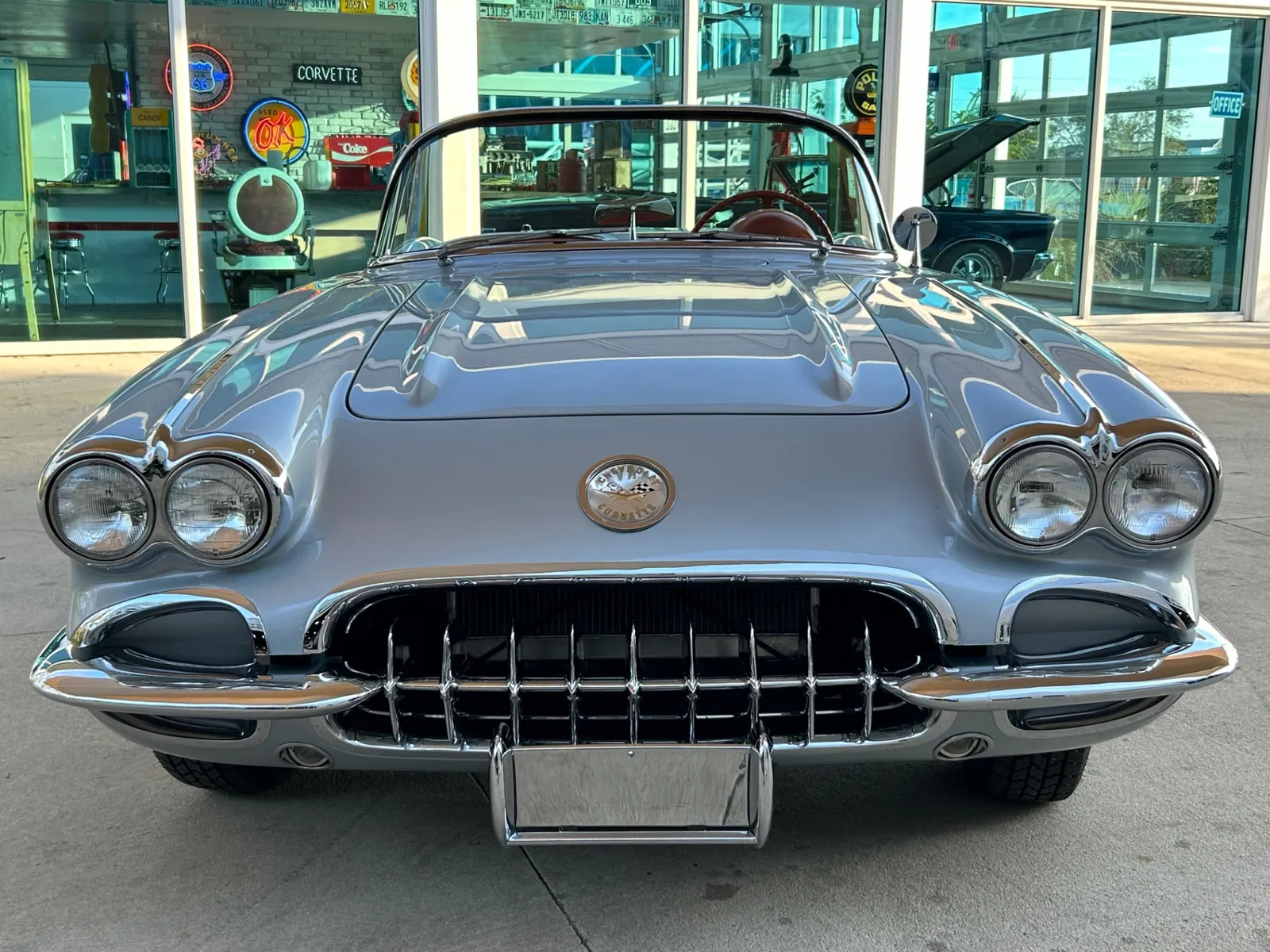 1960 Chevrolet Corvette photo 1