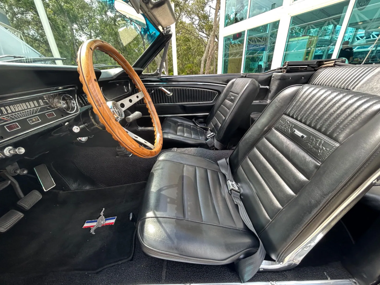 1965 Ford Mustang photo 11