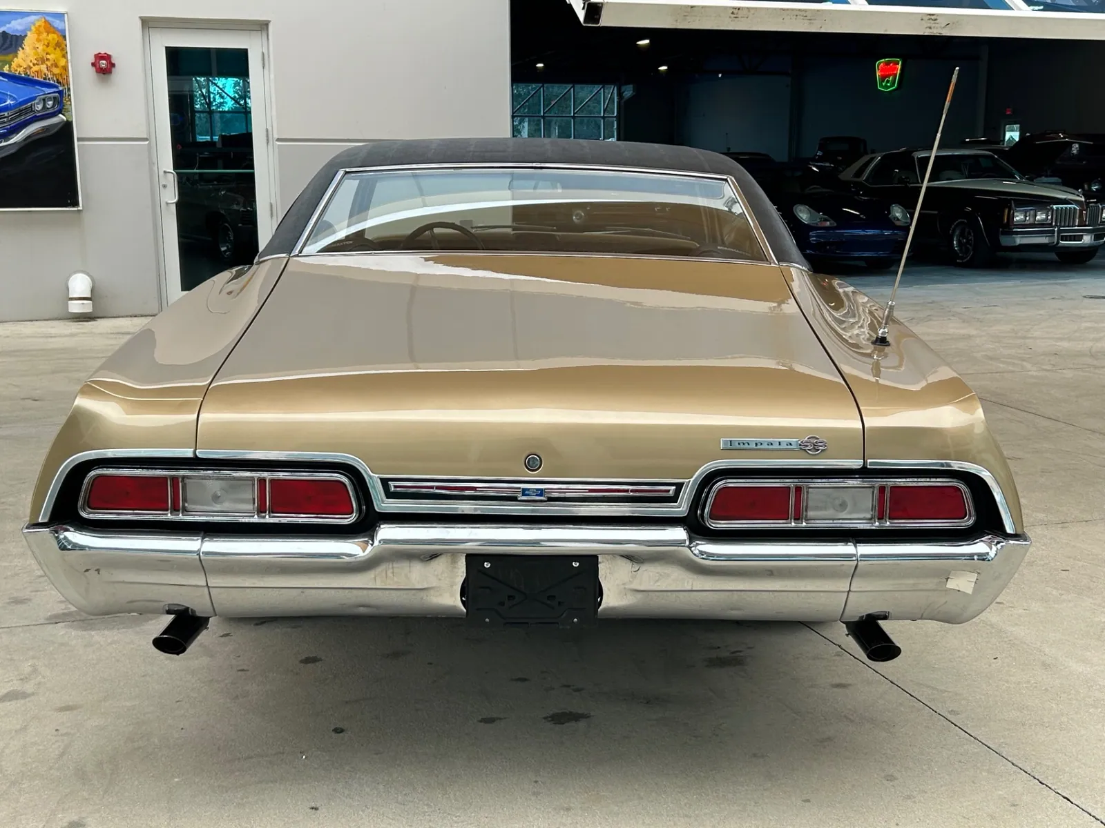 1967 Chevrolet Impala SS photo 5