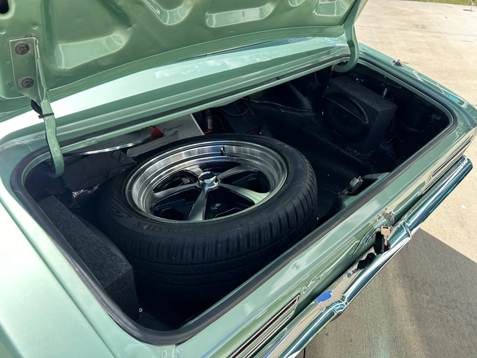 1967 Pontiac Firebird photo 9