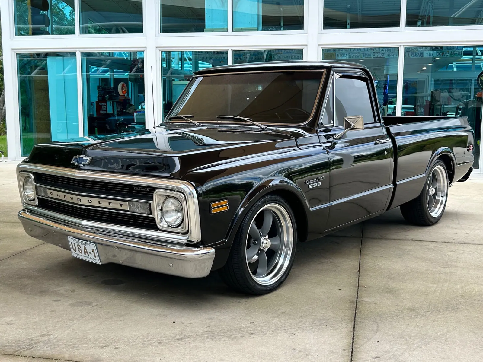 1970 Chevrolet C10 photo 2
