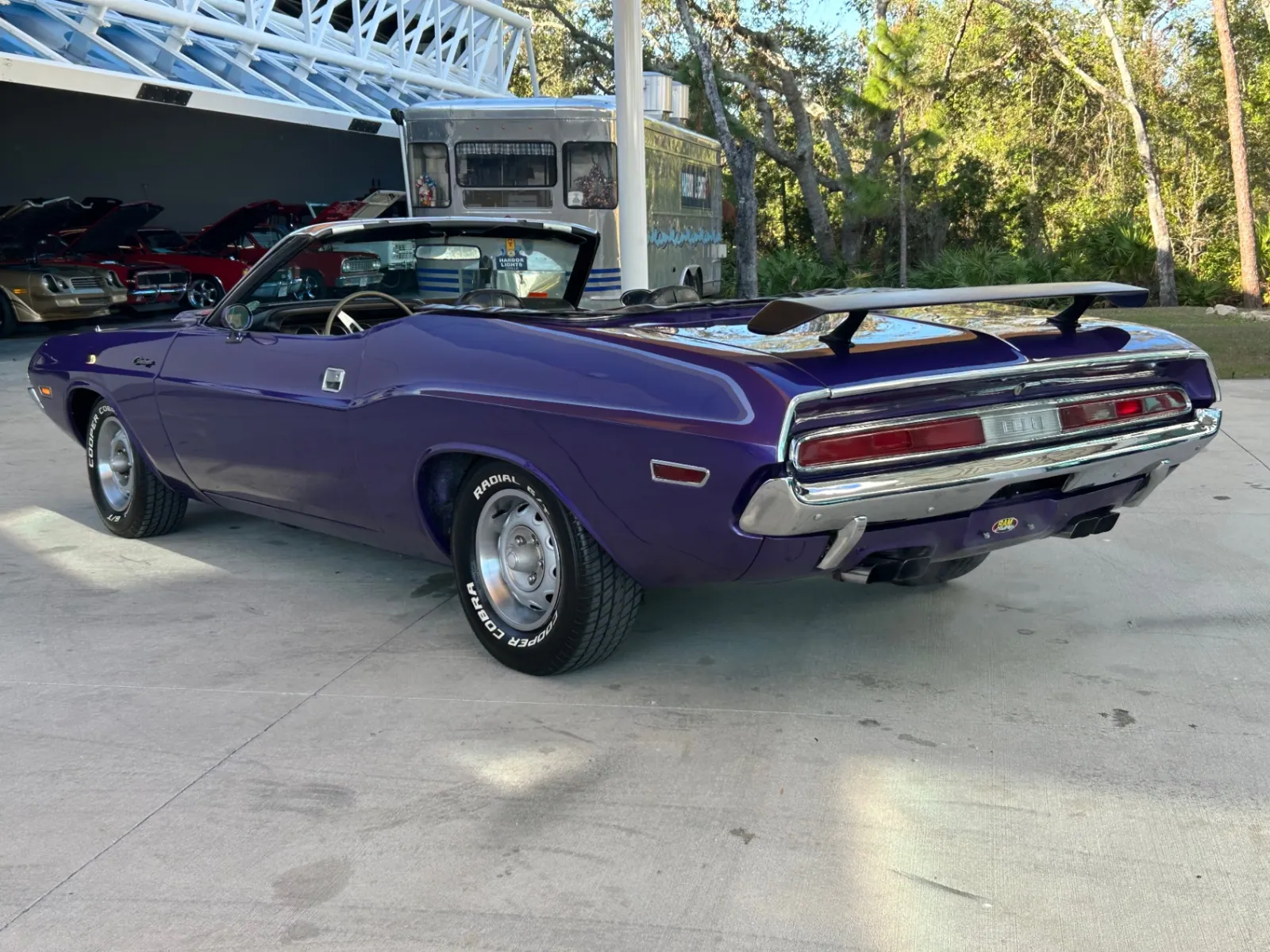 1970 Dodge Challenger photo 2